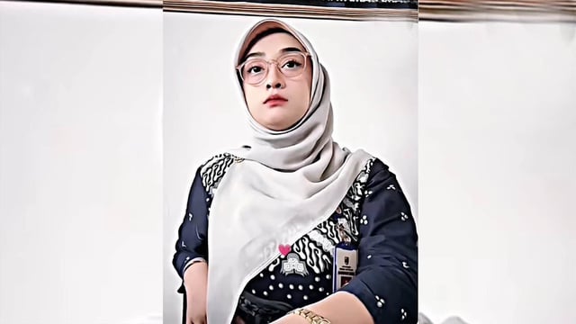 Viral Video Guru Salsa Semakin Merah Merona New Trending Top 2025 Wiwik