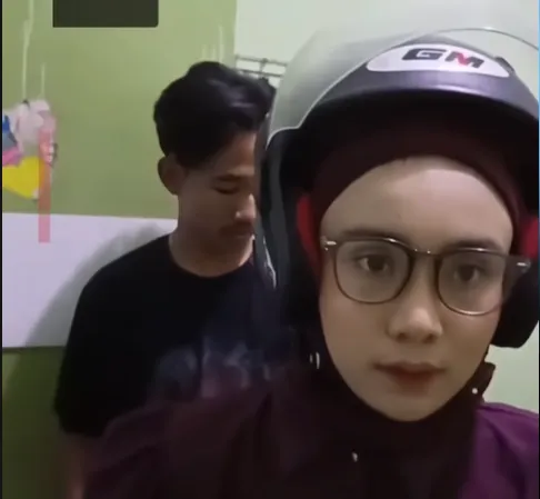 Top Trending 20 Video Viral Modus Lajang Seorang Istri di Grebek Suami Sah Saat Wikwik Video Abg